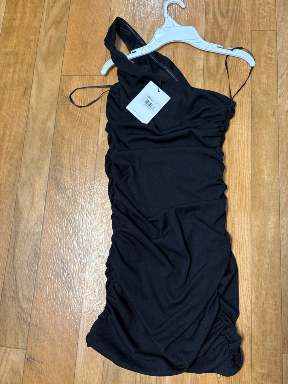 Hello Molly Black One-Shoulder Ruched Mini Dress - Picture 6 of 8